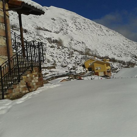 Apartamentos Rurales El Tio Pablo Picos De Europa Tresviso ภายนอก รูปภาพ