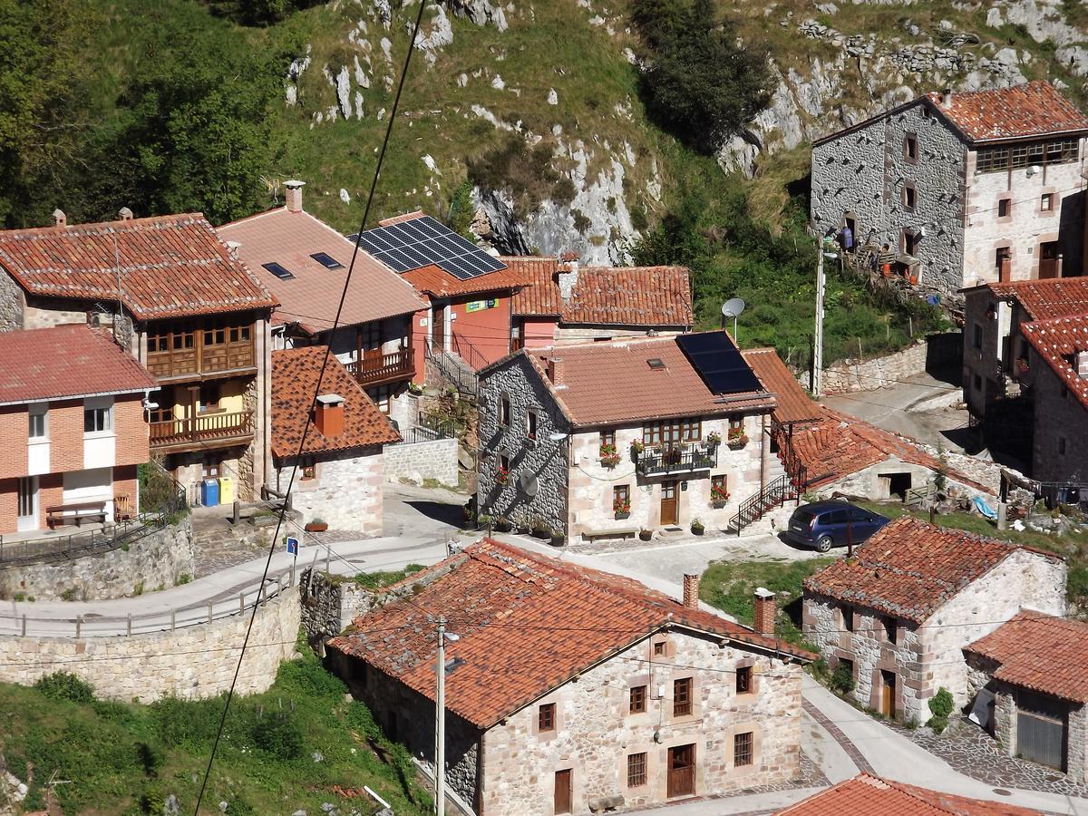 Apartamentos Rurales El Tio Pablo Picos De Europa Tresviso ภายนอก รูปภาพ